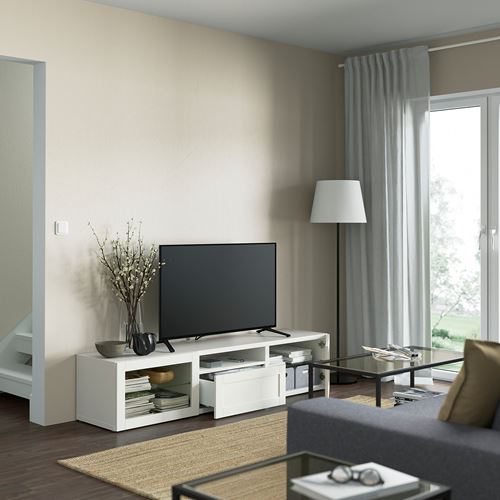 BESTÅ tv sehpası, beyaz-şeffaf cam, 180x42x39 cm, HANVIKEN/SINDVIK, fren raylı