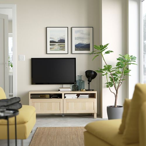 BESTÅ tv sehpası, ağartılmış meşe görünümlü, 120x42x48 cm, HANVIKEN, çıt çıt raylı