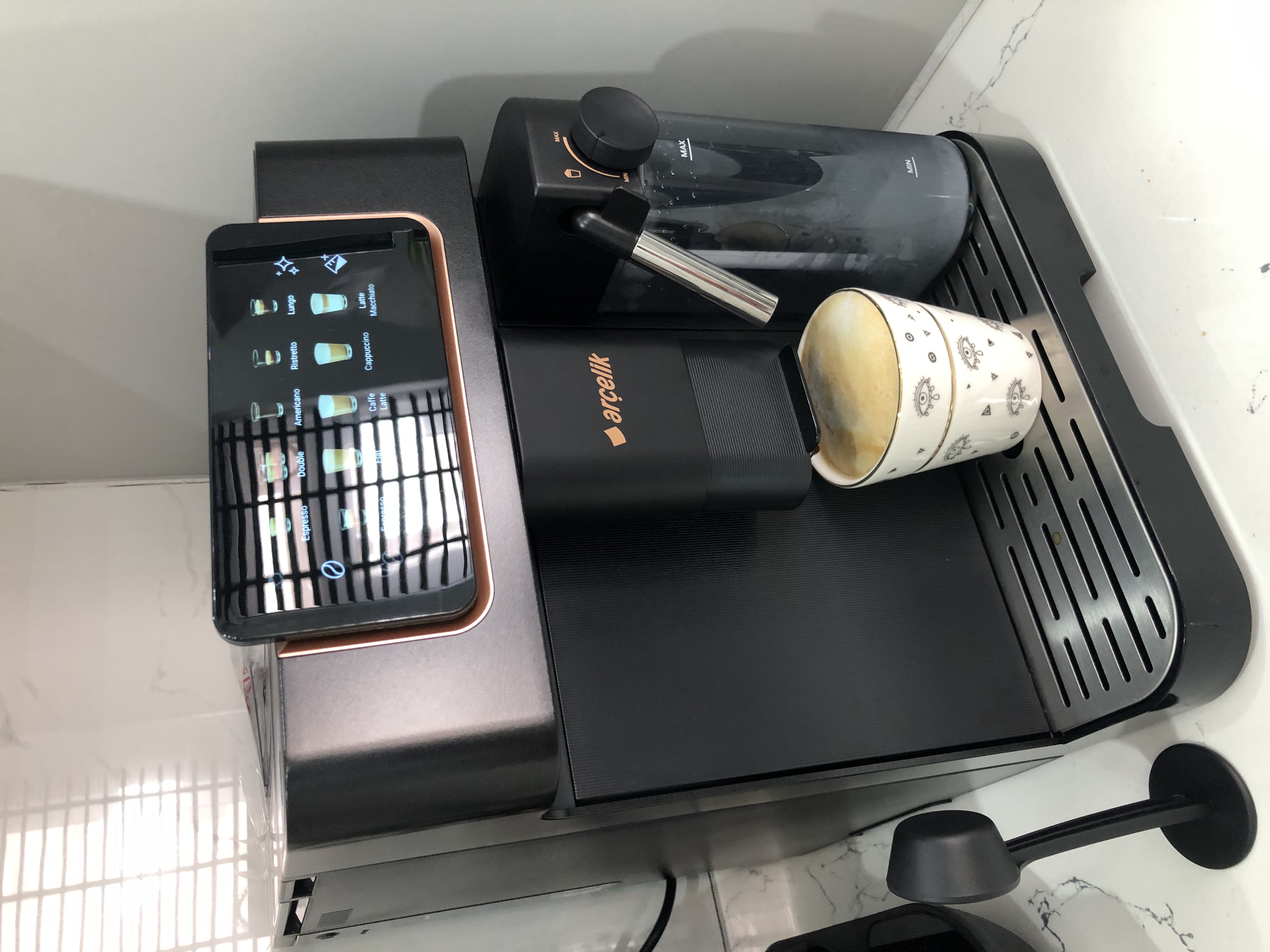 EM 6395 Imperium Barista® Tam Otomatik Tam Otomatik Espresso Makinesi